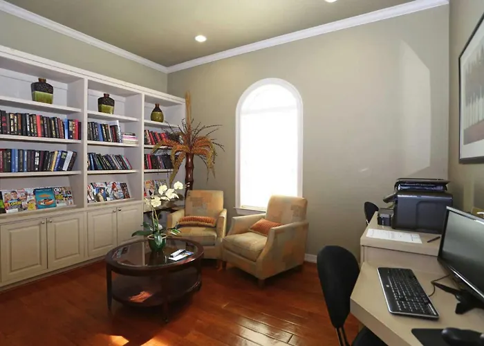 Landing Stunning 1bd Gym Pool Fort Worth