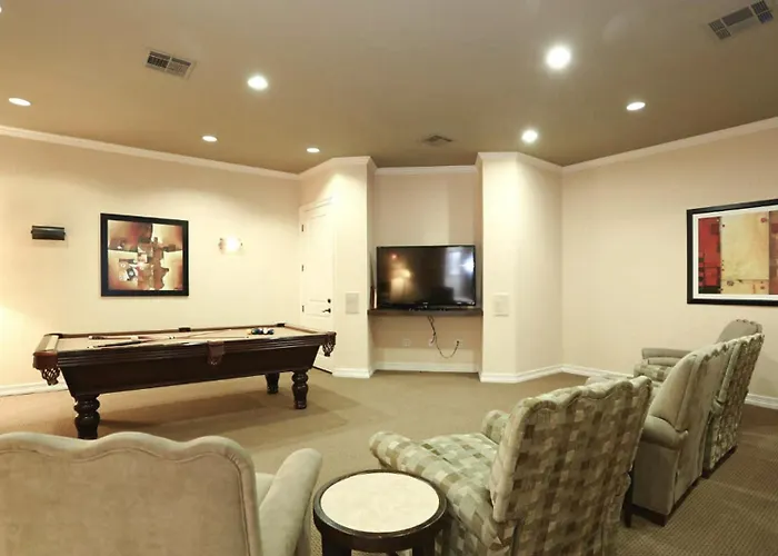 Landing Stunning 1bd Gym Pool Apartment Fort Worth
